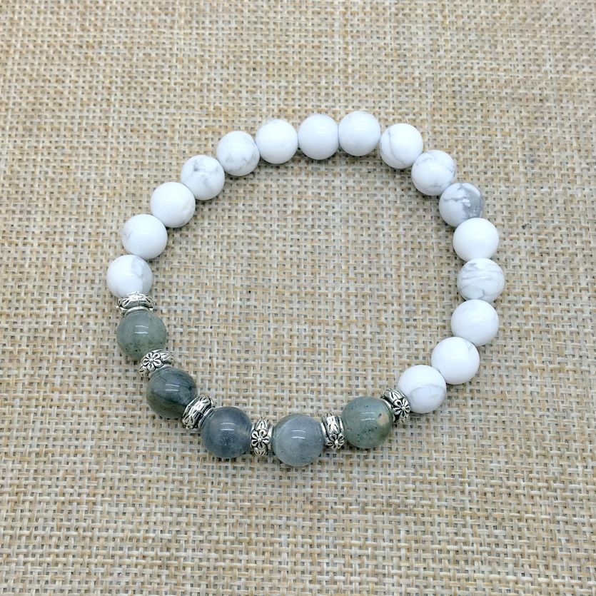 Labradorite & Howlite Bracelet - Spiritual Bliss Shop