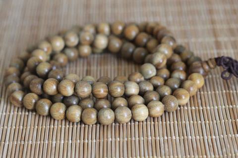 Green Sandalwood Bracelet (Mala) - Spiritual Bliss Shop